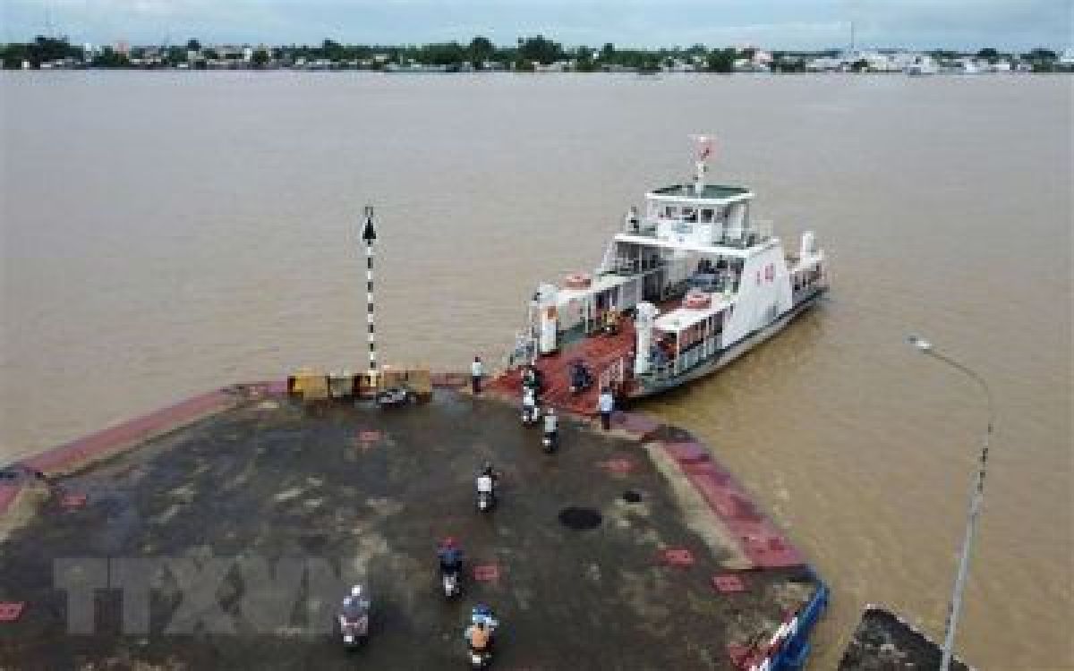 Vam Cong ferry "revived" after more than 4 years of inactivity